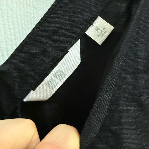 Uniqlo linen jumpsuit - Picture 3 of 4